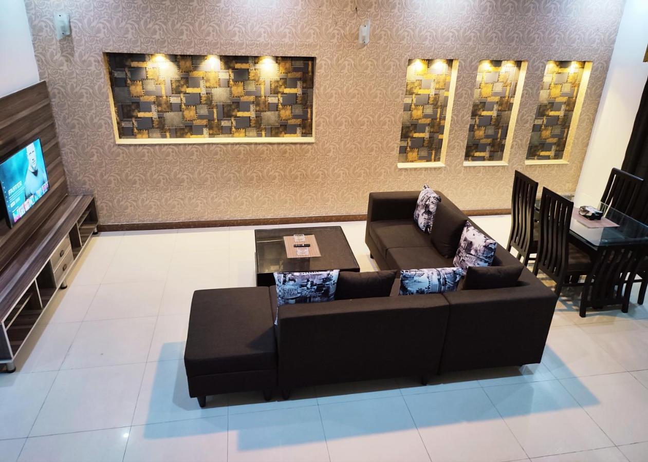 Fully Serviced Holiday Home Near Lahore Ring Road Eksteriør bilde